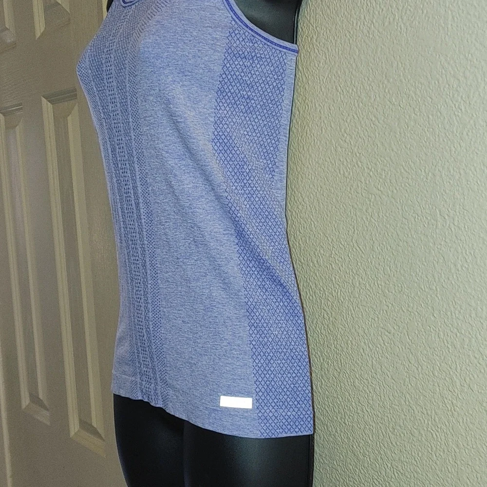 Avacado tank top - Picture 4 of 5